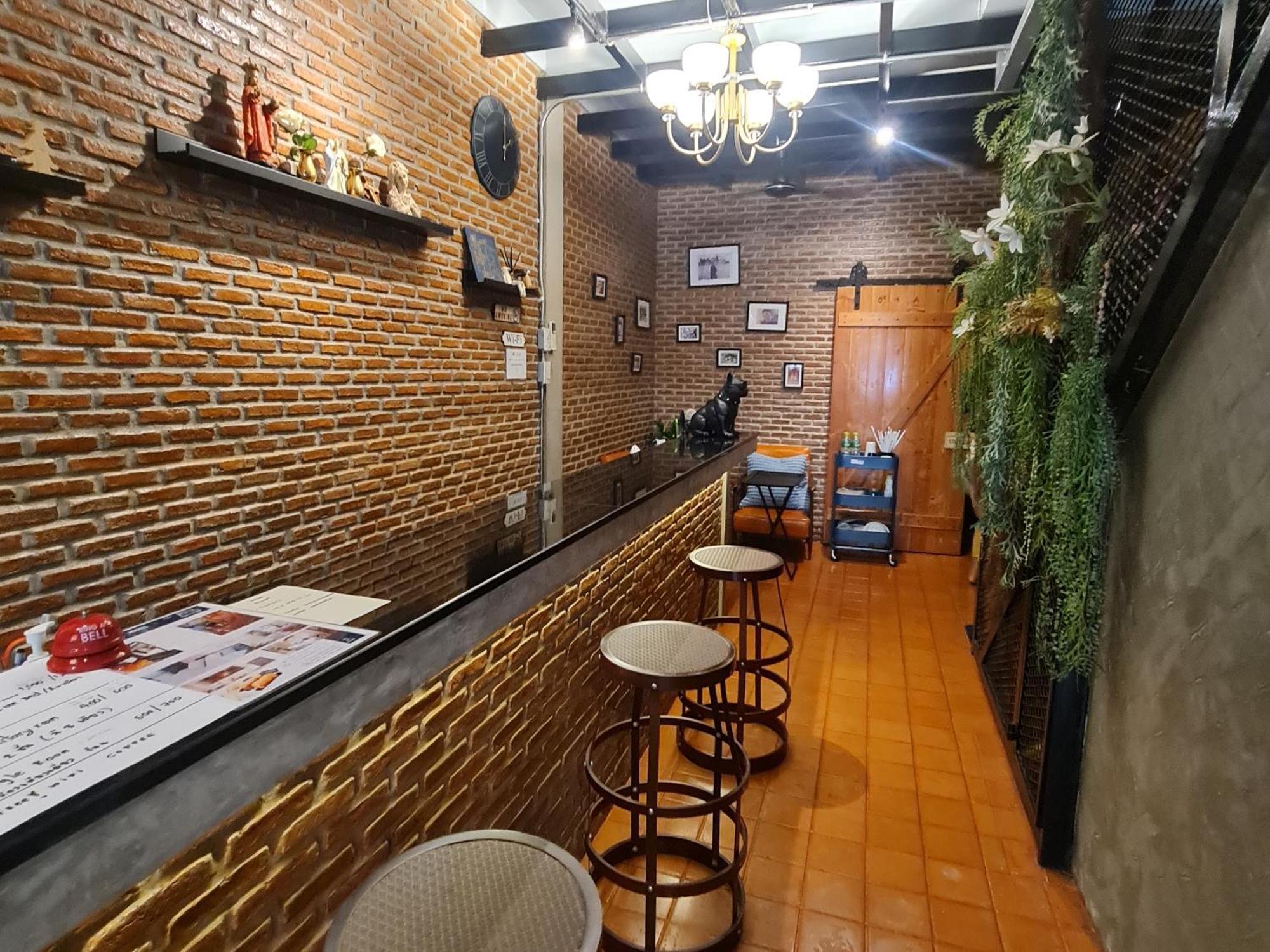 Meemaw'S House Hostel Bangkok Exterior photo